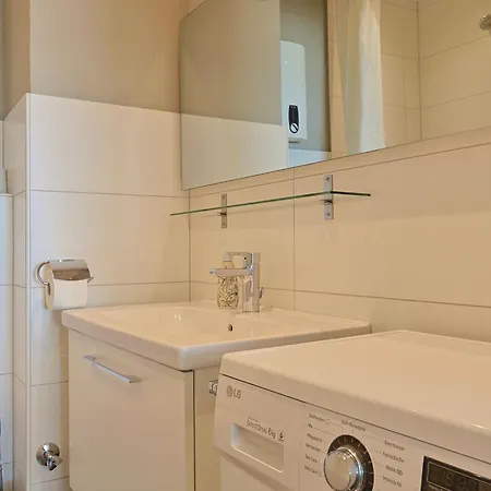 Meerblick 57 *